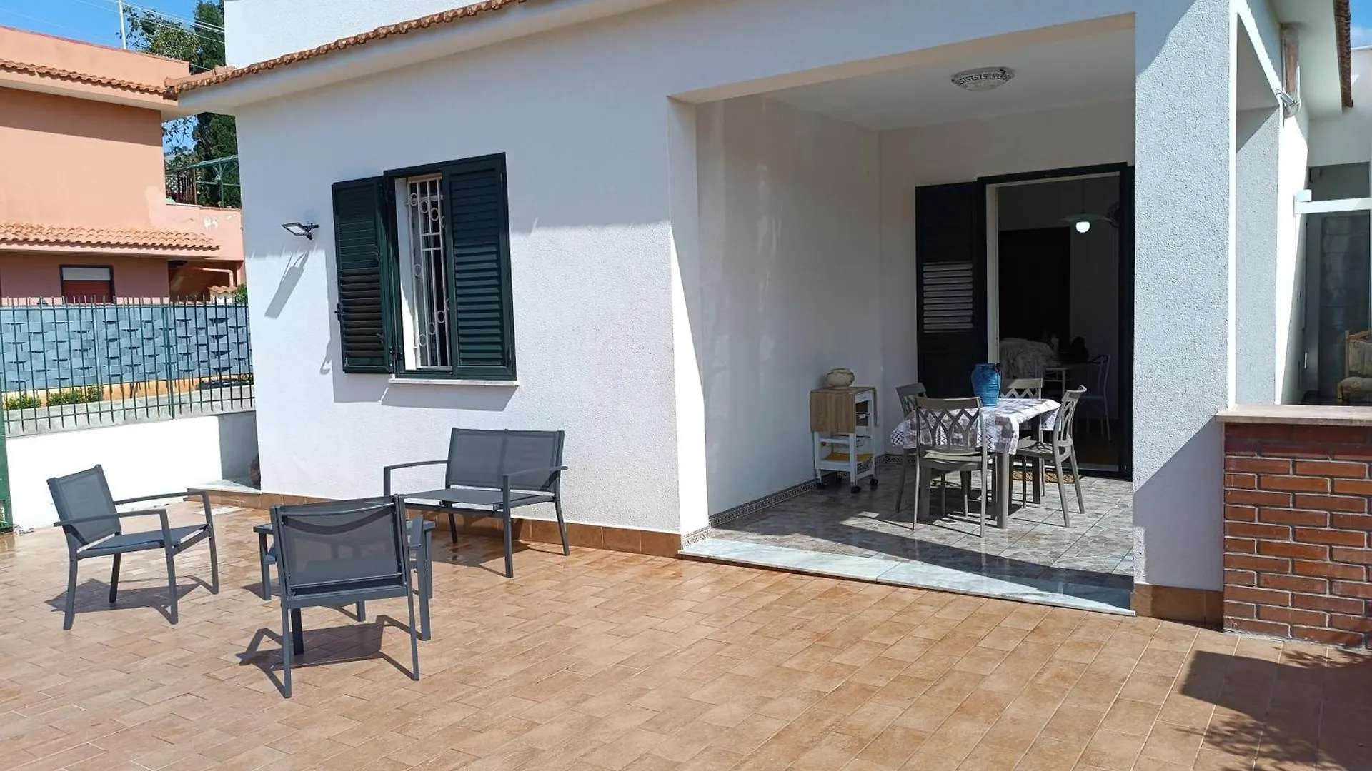 Le Tremar Carini Poseidon contacts